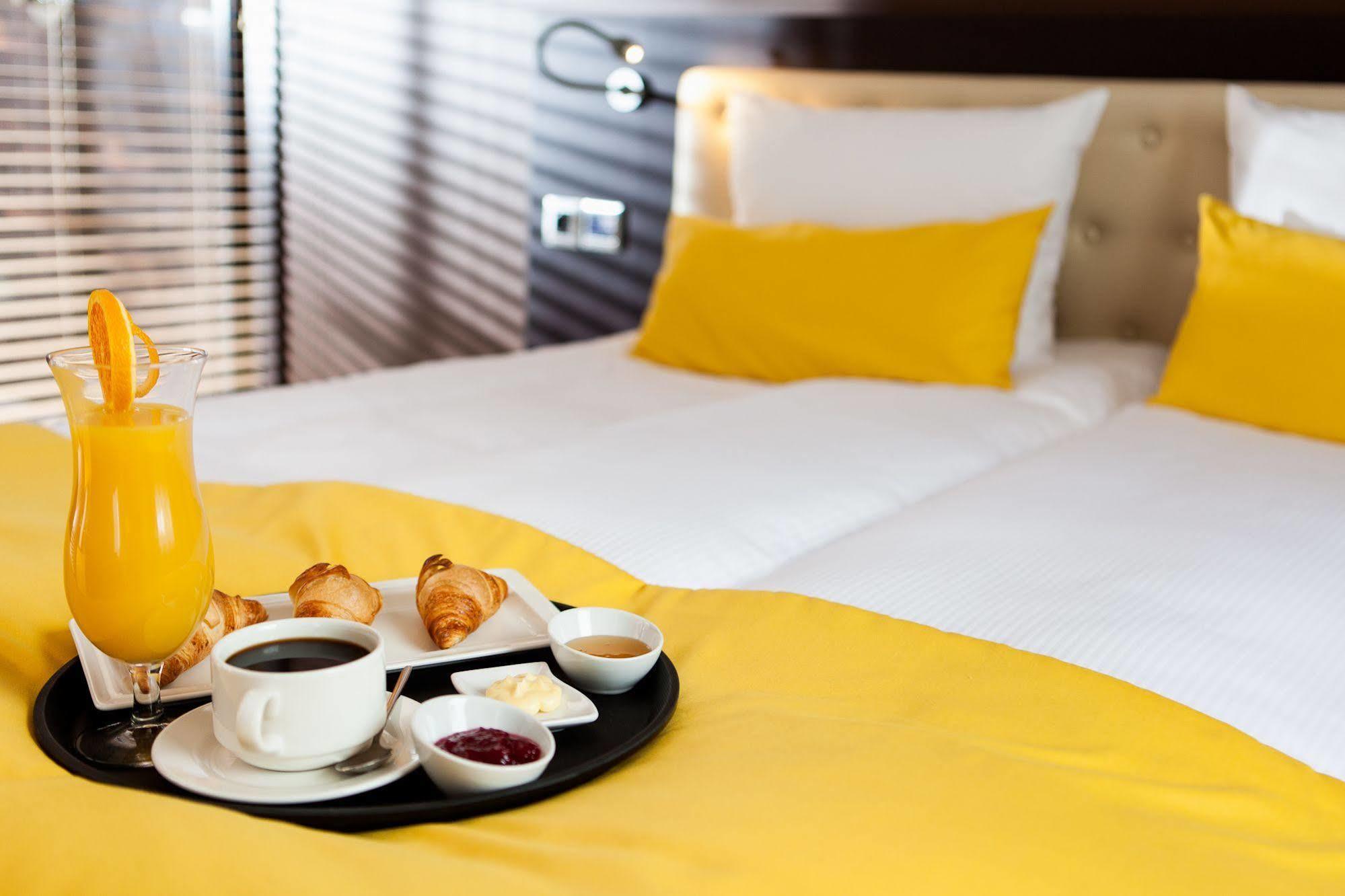 Hotel Eclipse Domaslaw Экстерьер фото